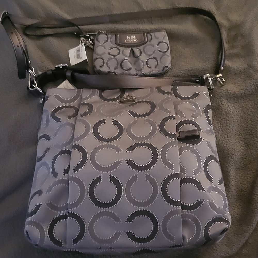 NWT COACH Madison Isabelle Hobo bag with matching wristlet